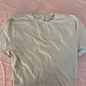 Lululemon créame colored soft stream tee